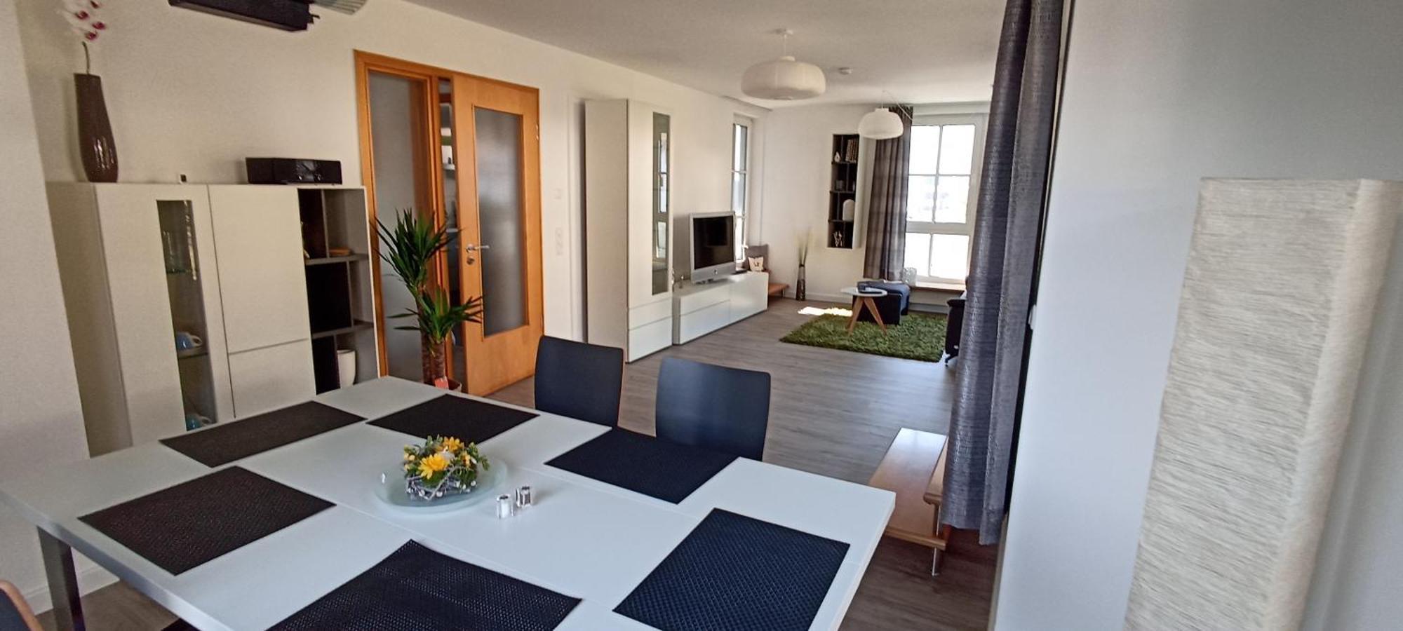 קולמבאך Grosszuegiges Helles Penthouse -Komplette Etage- Mit Balkon Und Stellplatz In Ruhiger Lage מראה חיצוני תמונה