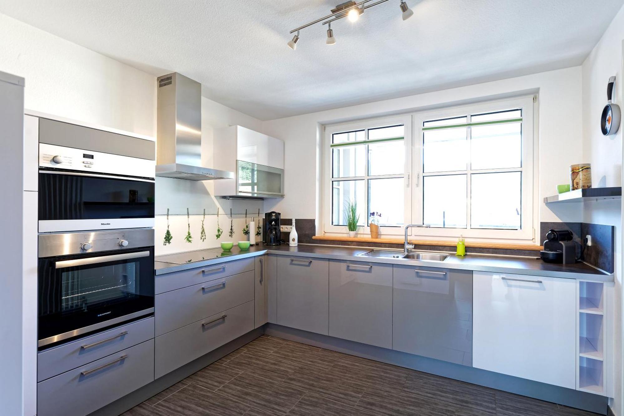 קולמבאך Grosszuegiges Helles Penthouse -Komplette Etage- Mit Balkon Und Stellplatz In Ruhiger Lage מראה חיצוני תמונה