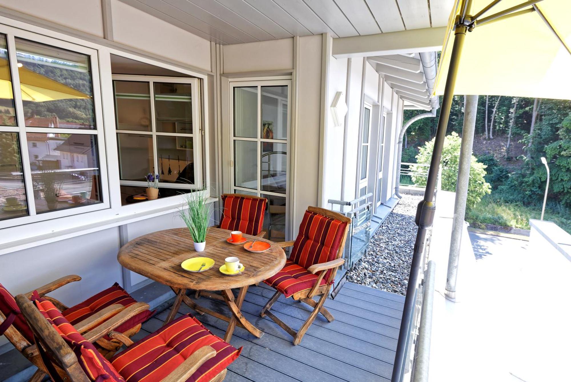 קולמבאך Grosszuegiges Helles Penthouse -Komplette Etage- Mit Balkon Und Stellplatz In Ruhiger Lage מראה חיצוני תמונה