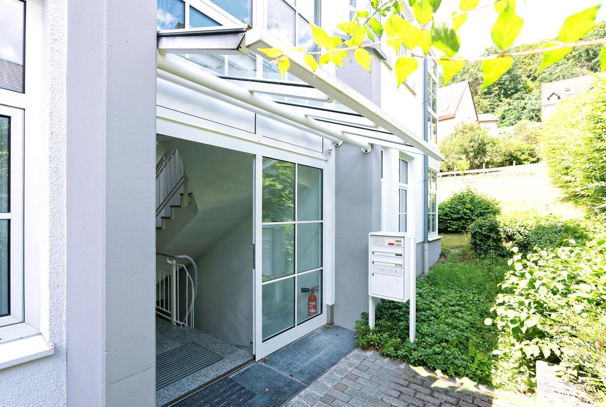 קולמבאך Grosszuegiges Helles Penthouse -Komplette Etage- Mit Balkon Und Stellplatz In Ruhiger Lage מראה חיצוני תמונה